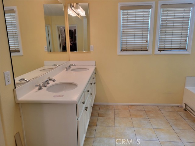 Detail Gallery Image 1 of 8 For 1277 Nicolas St, Fullerton,  CA 92833 - 3 Beds | 2/1 Baths