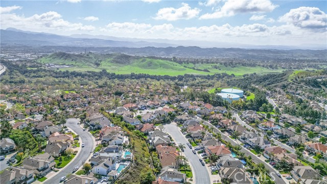 22432 Rosebriar, Mission Viejo CA: https://media.crmls.org/medias/aea80878-a1c3-4c2f-9bcc-28513a5c4041.jpg