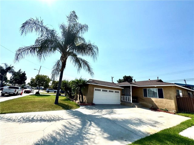 Detail Gallery Image 2 of 24 For 10811 Milano Ave, Norwalk,  CA 90650 - 4 Beds | 2 Baths