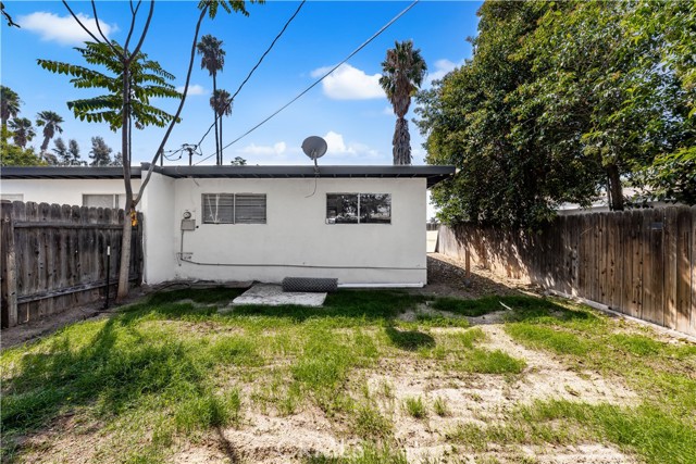 Detail Gallery Image 6 of 35 For 2121 Down, Riverside,  CA 92507 - – Beds | – Baths