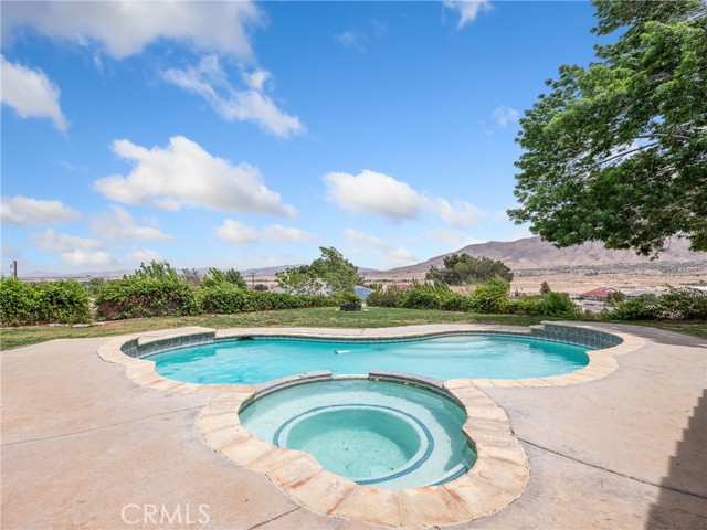 Detail Gallery Image 8 of 45 For 18728 Plumas St, Hesperia,  CA 92345 - 4 Beds | 2 Baths
