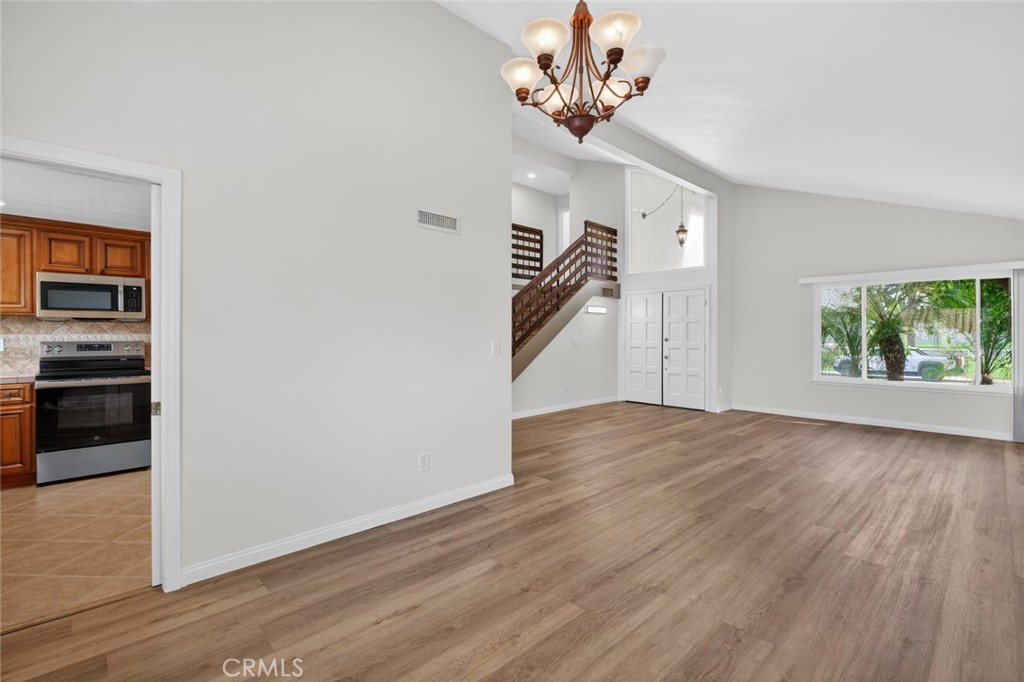 MLS #PW25277401 image #10