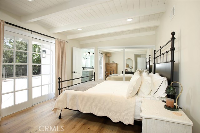 3330 Henrietta Avenue, La Crescenta CA: https://media.crmls.org/medias/aea98e5c-48f8-4ca1-9c9e-77ecdaa25788.jpg