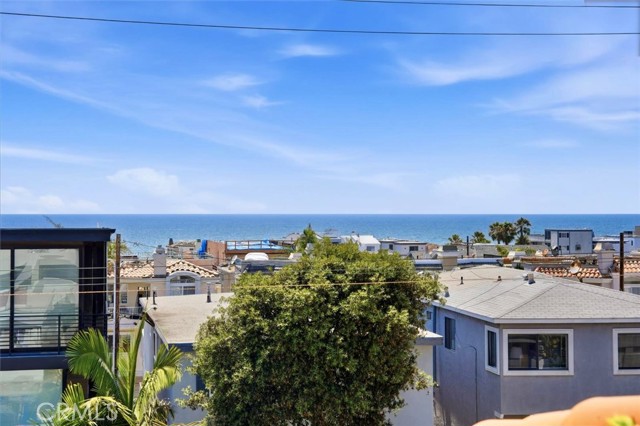 130 Monterey Boulevard, Hermosa Beach, California 90254, 2 Bedrooms Bedrooms, 0 ,2 BathroomsBathrooms,Residential,For Sale,Monterey,0,SB26095769