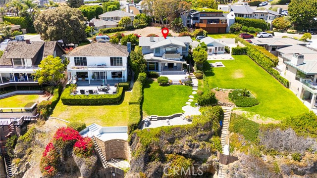 1051 Marine Drive, Laguna Beach CA: https://media.crmls.org/medias/aeaa8c26-957d-4b86-a839-2b39235e05dd.jpg