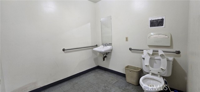  Commercial for Sale in Los Angeles, California