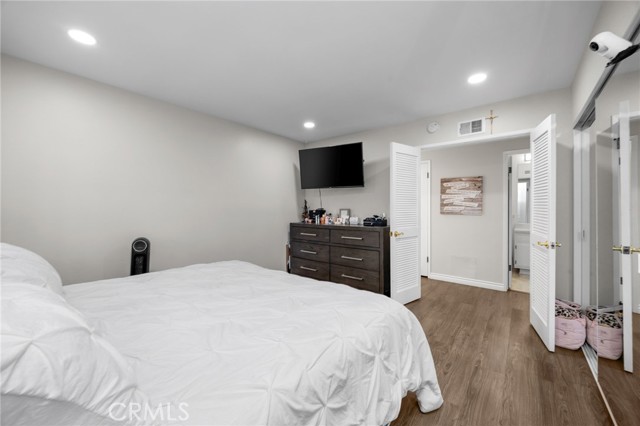 Detail Gallery Image 13 of 29 For 3050 S Bristol, Santa Ana,  CA 92704 - 1 Beds | 1 Baths