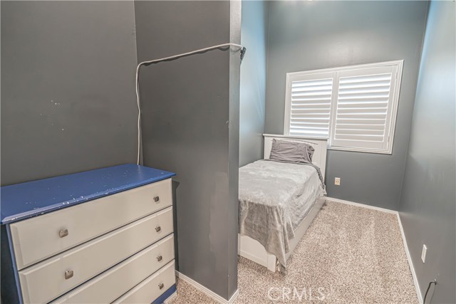27412 Garza Drive, Saugus CA: https://media.crmls.org/medias/aeab9f62-9f58-479c-ac12-0683a77e05d6.jpg