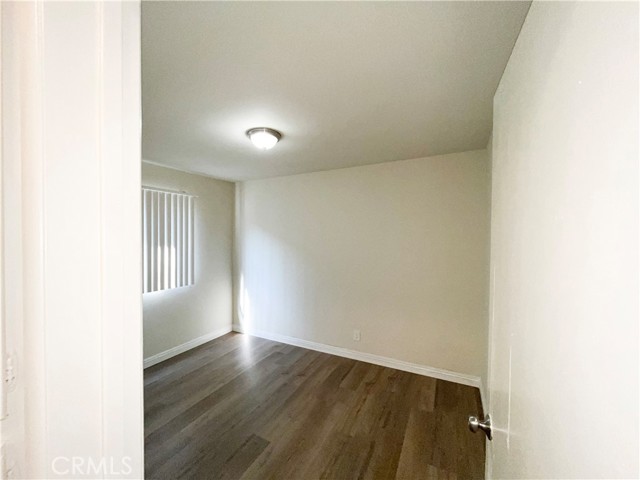 Detail Gallery Image 3 of 13 For 3450 Redondo Beach Bld #2,  Torrance,  CA 90504 - 2 Beds | 1 Baths