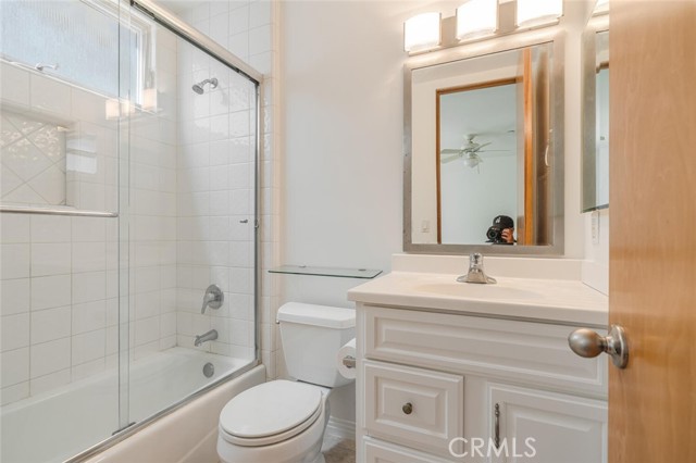 221 17th, Manhattan Beach, California 90266, 5 Bedrooms Bedrooms, ,6 BathroomsBathrooms,Residential,For Sale,17th,SR26091960