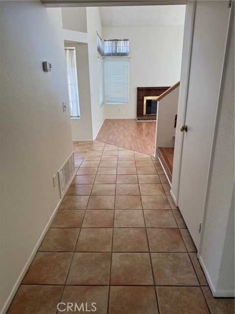 15610 Nectarine Way, Lake Elsinore CA: https://media.crmls.org/medias/aead86bb-ed28-4f21-970a-18a60e1fc21b.jpg