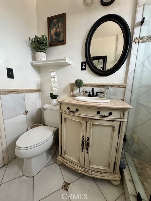 Detail Gallery Image 8 of 15 For 4552 Los Toros Ave, Pico Rivera,  CA 90660 - 2 Beds | 1 Baths