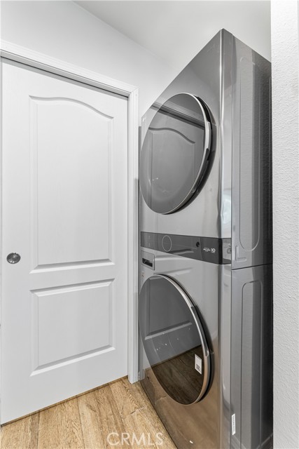 Detail Gallery Image 9 of 19 For 10799 Sherman Grove Ave #84,  Sunland,  CA 90140 - 1 Beds | 1 Baths