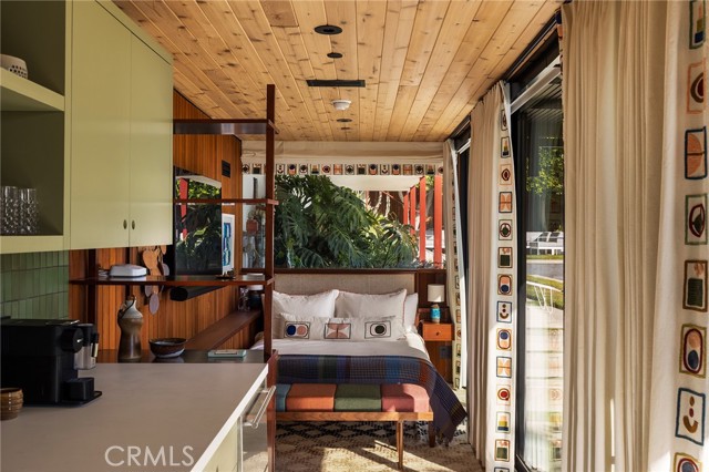 Detail Gallery Image 28 of 32 For 1515 N Tigertail, Los Angeles,  CA 90049 - 3 Beds | 2/1 Baths