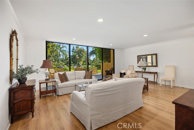 Detail Gallery Image 7 of 46 For 24055 Paseo Del Lago #152,  Laguna Woods,  CA 92637 - 2 Beds | 2 Baths