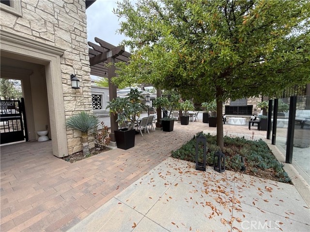 19256 Merryweather Drive, Canyon Country CA: https://media.crmls.org/medias/aeae8a7c-f58e-4847-8a2b-2f7f4295c52b.jpg