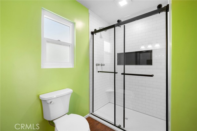 13617 Bassett Street, Valley Glen CA: https://media.crmls.org/medias/aeaed20b-5ad7-4866-b11a-896b8aa508ba.jpg
