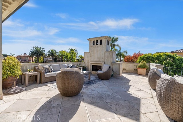 Detail Gallery Image 32 of 69 For 7 Shoreview, Newport Coast,  CA 92657 - 6 Beds | 7/3 Baths