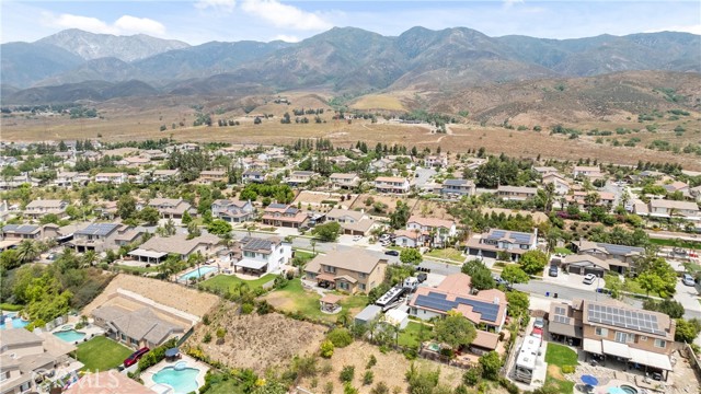 14181 Vai Brothers Drive, Rancho Cucamonga CA: https://media.crmls.org/medias/aeafb54c-0b19-43d1-9b36-05839244c24a.jpg