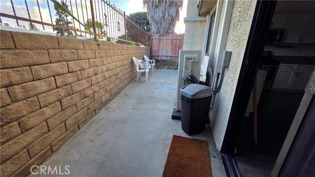 Detail Gallery Image 17 of 18 For 620 W Hyde Park Bld #126,  Inglewood,  CA 90302 - 3 Beds | 2 Baths