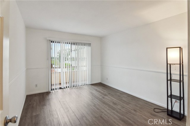 Detail Gallery Image 12 of 14 For 8710 Independence Ave #301,  Canoga Park,  CA 91304 - 2 Beds | 2 Baths