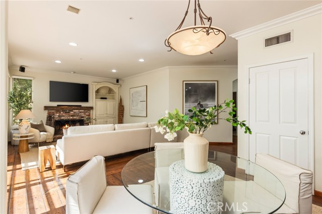 Detail Gallery Image 12 of 55 For 5985 Vista De La Luz, Woodland Hills,  CA 91367 - 4 Beds | 3/1 Baths