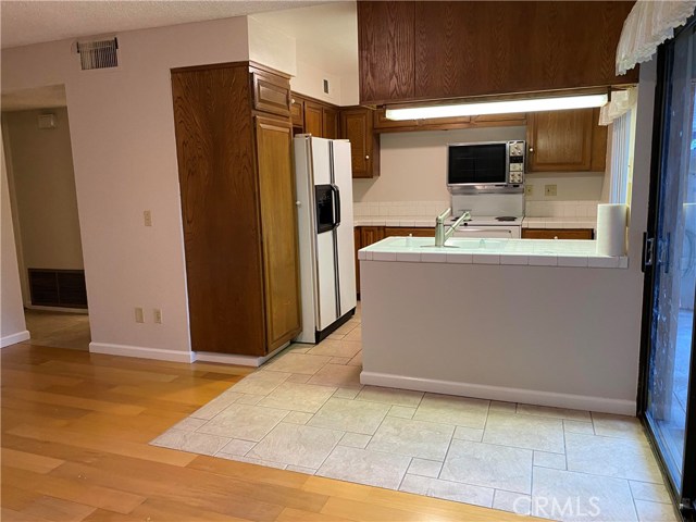 Image 8 for 6065 Montecito DR #6