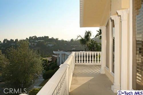 4 Bed Home for Sale in Los Feliz, California