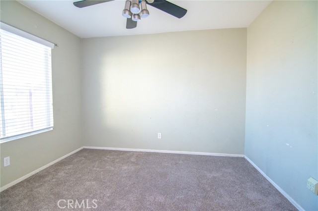 15036 Carrolton, Adelanto CA: https://media.crmls.org/medias/aeb1a5fd-51a5-411d-b177-0dc830610e06.jpg