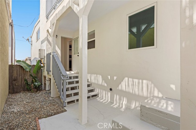 Lower Unit - Back Patio