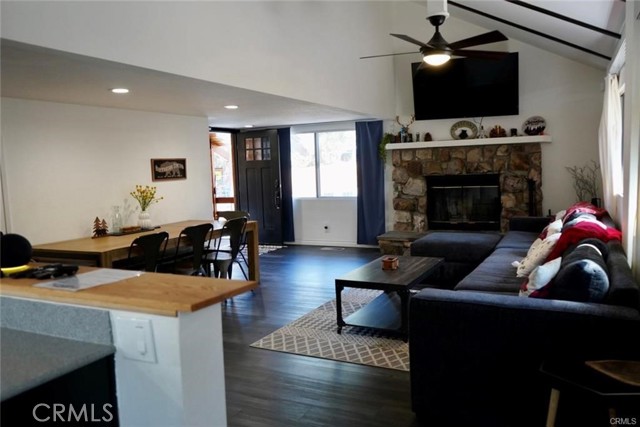 Detail Gallery Image 17 of 39 For 340 E Mojave Bld, Big Bear City,  CA 92314 - 3 Beds | 2 Baths