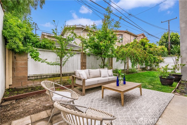 2222 Curtis Avenue, Redondo Beach CA: https://media.crmls.org/medias/aeb2e29d-7b72-4722-b27e-9e561197549d.jpg
