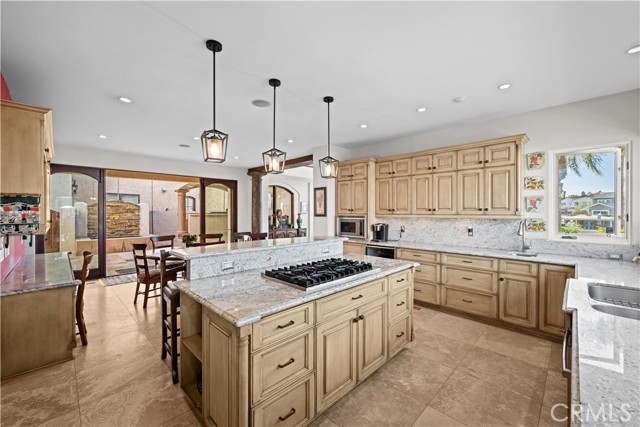 Detail Gallery Image 34 of 75 For 221 Rivo Alto Canal, Long Beach,  CA 90803 - 4 Beds | 5 Baths