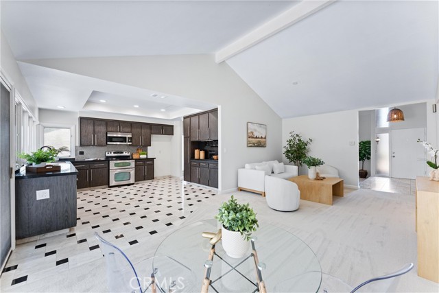 Detail Gallery Image 22 of 48 For 17862 Portsmouth Cir, Villa Park,  CA 92861 - 5 Beds | 3 Baths