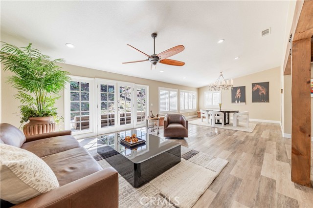 Detail Gallery Image 9 of 63 For 45400 via Vaquero, Temecula,  CA 92590 - 4 Beds | 2 Baths