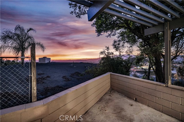 20289 Westpoint Drive, Riverside CA: https://media.crmls.org/medias/aeb47fb4-26a6-4a4a-a08f-f0da254cb24e.jpg