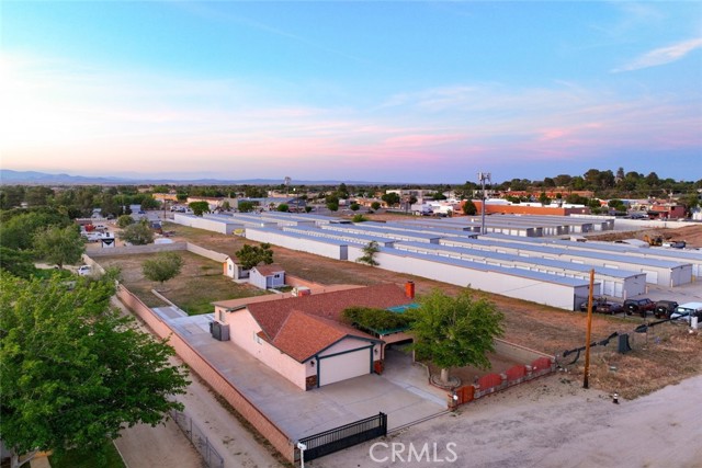 5111 W Avenue M2, Lancaster CA: https://media.crmls.org/medias/aeb5c660-bfcb-4d83-a091-cafae6af9a6b.jpg