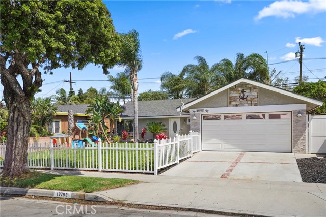 19792 Westwinds Ln, Huntington Beach, CA 92646