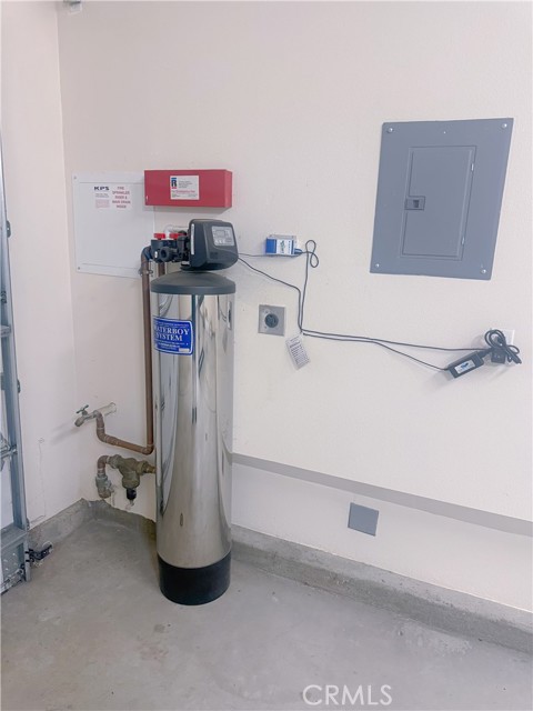 224 Geyser, Irvine CA: https://media.crmls.org/medias/aeb6326a-ae83-4eff-b521-68b00c47d179.jpg