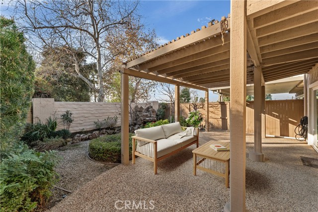 Image 15 of 75 For 12203 Santa Gertrudes Avenue 21