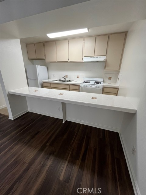 5418 Hermitage Avenue, North Hollywood CA: https://media.crmls.org/medias/aeb6b24c-5ed6-4e20-8f44-2b28af32dff7.jpg
