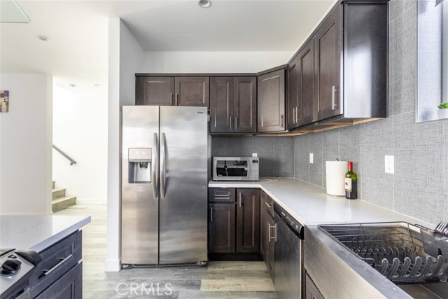 Detail Gallery Image 5 of 33 For 1340 N Kenmore, Los Angeles,  CA 90027 - 4 Beds | 4 Baths