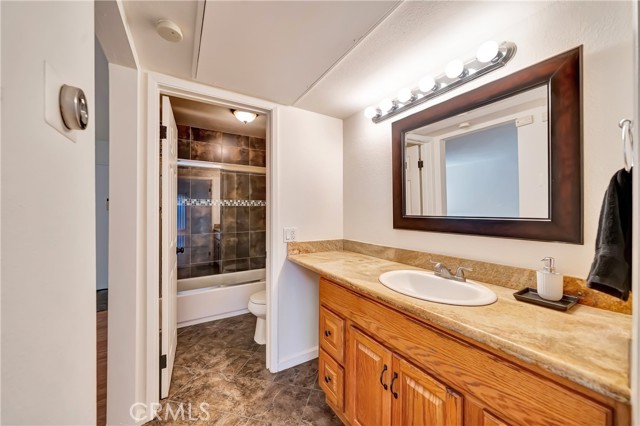 Detail Gallery Image 10 of 15 For 21219 Roscoe Blvd. #111,  Canoga Park,  CA 91304 - 1 Beds | 1 Baths