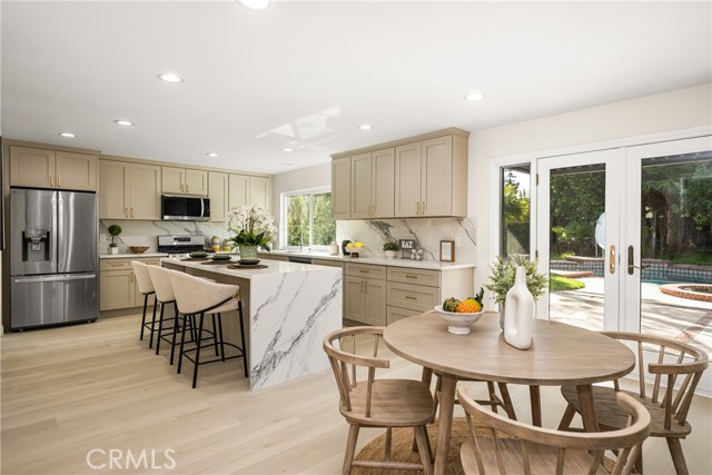 23652 Algiers Street, Mission Viejo CA: https://media.crmls.org/medias/aeb813d1-dd93-4b89-9d71-2d9a94adf4b2.jpg