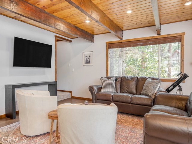 42535 Avalon, Big Bear Lake, CA 92315