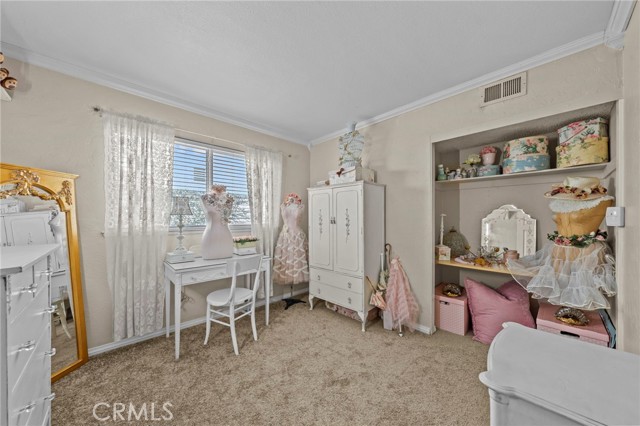 6763 Poinsettia Court, Chino CA: https://media.crmls.org/medias/aeb8f675-9b45-47db-8854-7f827fd3d638.jpg