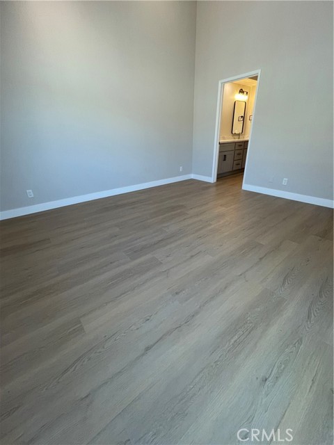 5586 Orange Avenue, Cypress CA: https://media.crmls.org/medias/aeba511c-ee55-4a2f-a3bf-30754984e9ec.jpg
