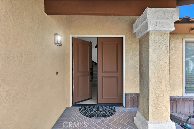 17015 Knollbrook Place, Riverside CA: https://media.crmls.org/medias/aeba589f-54d7-41e0-a7d5-25961b05b7bb.jpg