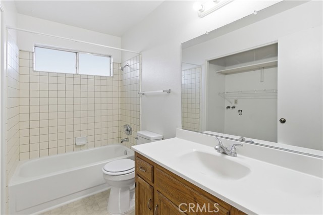 Detail Gallery Image 9 of 18 For 1656 W North Bear Creek Dr, Merced,  CA 95348 - 2 Beds | 1/1 Baths