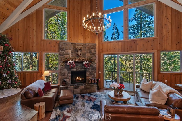 Front Image Thumbnail for CRIG25273180